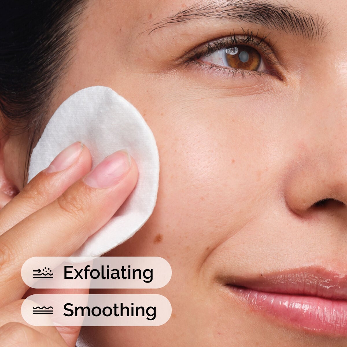 glycolic-acid-7-exfoliating-toner-w0 ord-glycolic-acid-exfoliating-toner-model-application-with-benefits.jpg